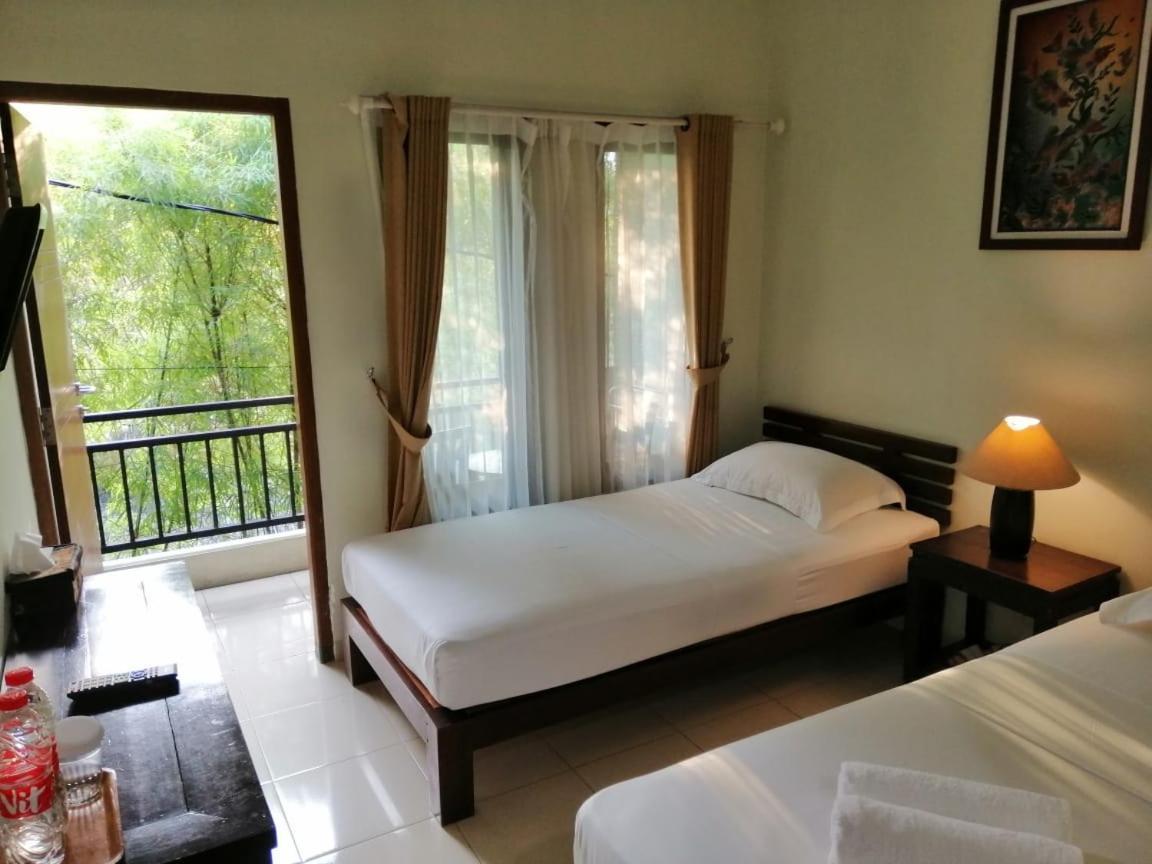 Puri Pangeran Hotel Yogyakarta Exterior photo