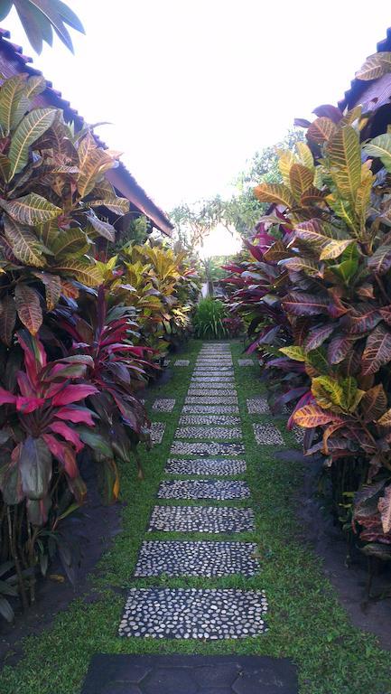 Puri Pangeran Hotel Yogyakarta Exterior photo