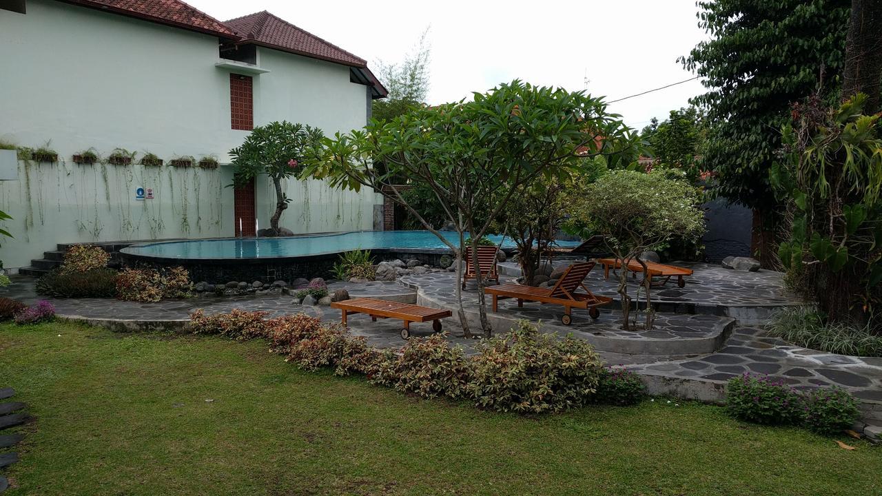 Puri Pangeran Hotel Yogyakarta Exterior photo