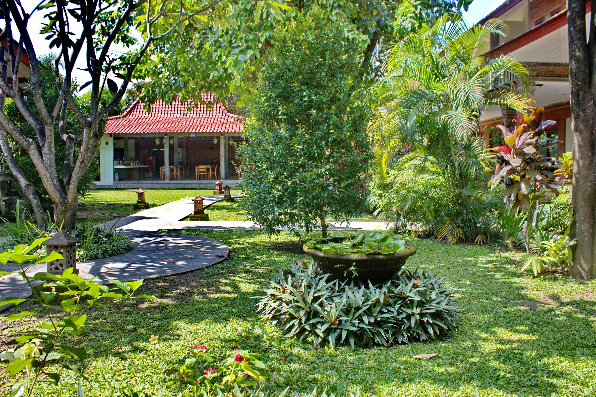 Puri Pangeran Hotel Yogyakarta Exterior photo